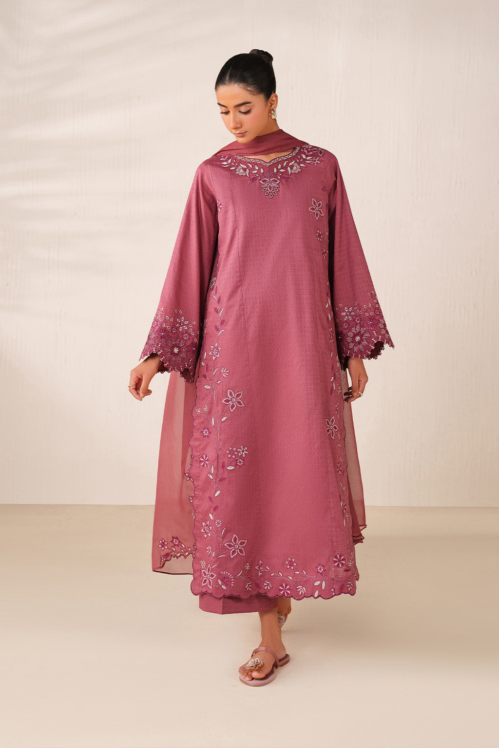 Iznik | Ramadan Edit | UE-598 Embroidered Lawn