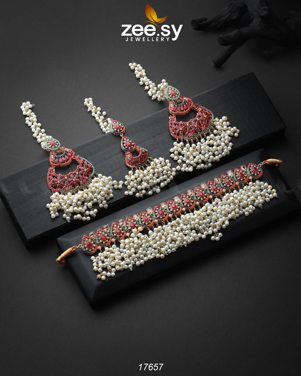 Amaira Chokar Necklace Set - Libasekhas