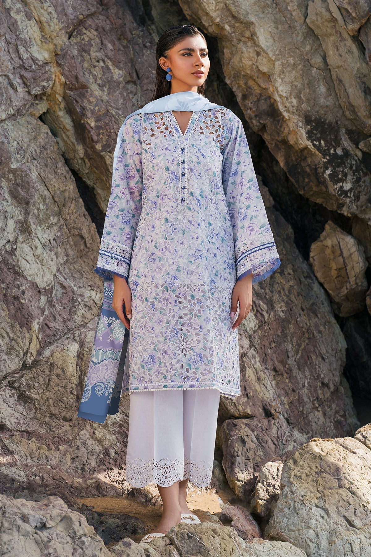 Baroque | Embroidered Lawn | SF-4122