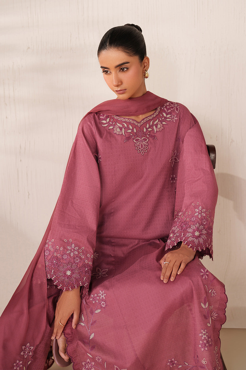 Iznik | Ramadan Edit | UE-598 Embroidered Lawn