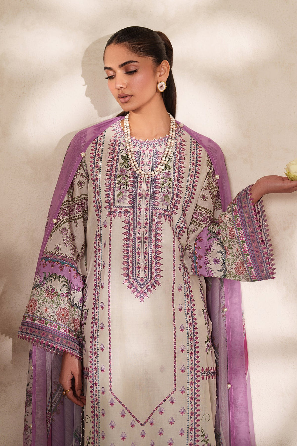 Baroque | Embroidered Lawn | SF-4411
