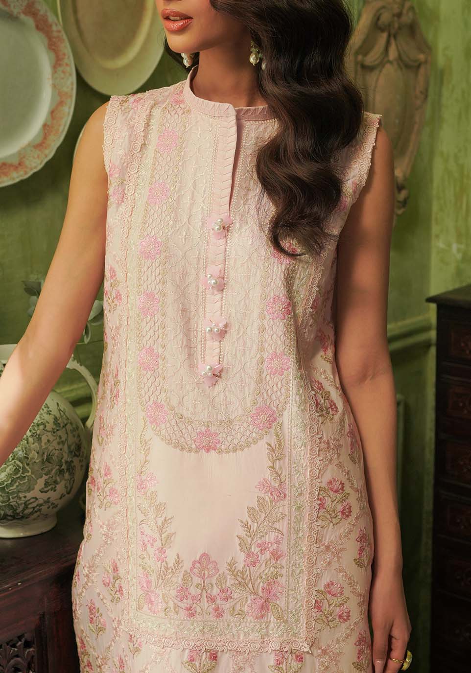 Zarqash | Tresor Luxury Lawn 24 | ZQT 003 FLORA - Riwayat-e-khas