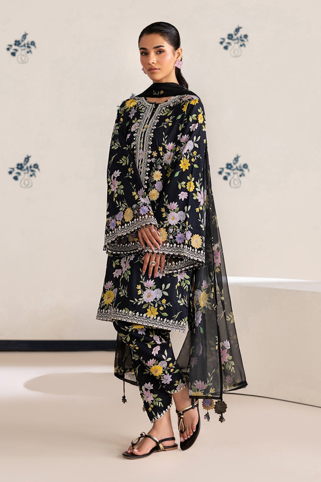 Baroque | Embroidered Lawn | SF-4465