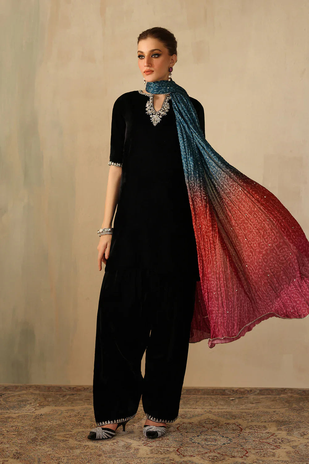 Baroque | EMBROIDERED VELVET | PR-1224