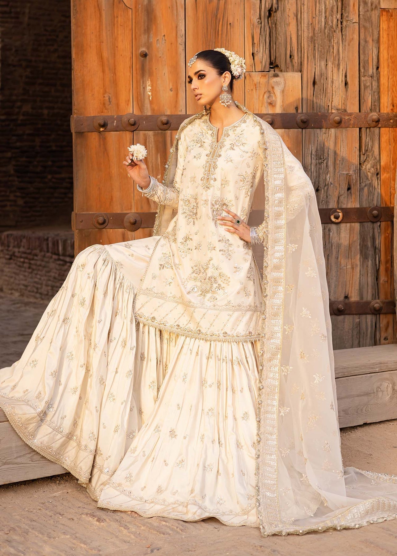 Akbar Aslam | Dastaan Luxury Formals | Roshaneh