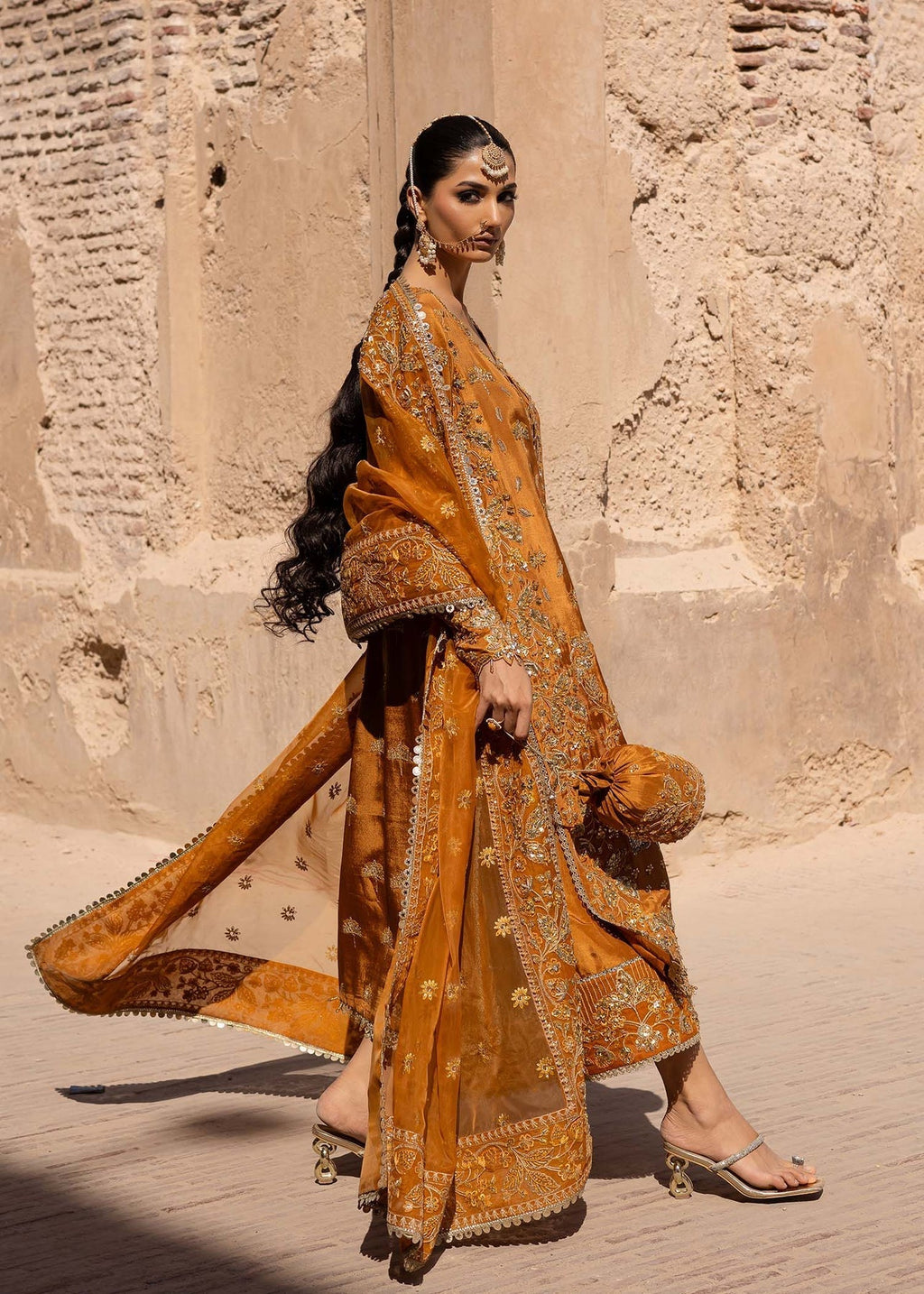 Akbar Aslam | Dastaan Luxury Formals | Zarmisha