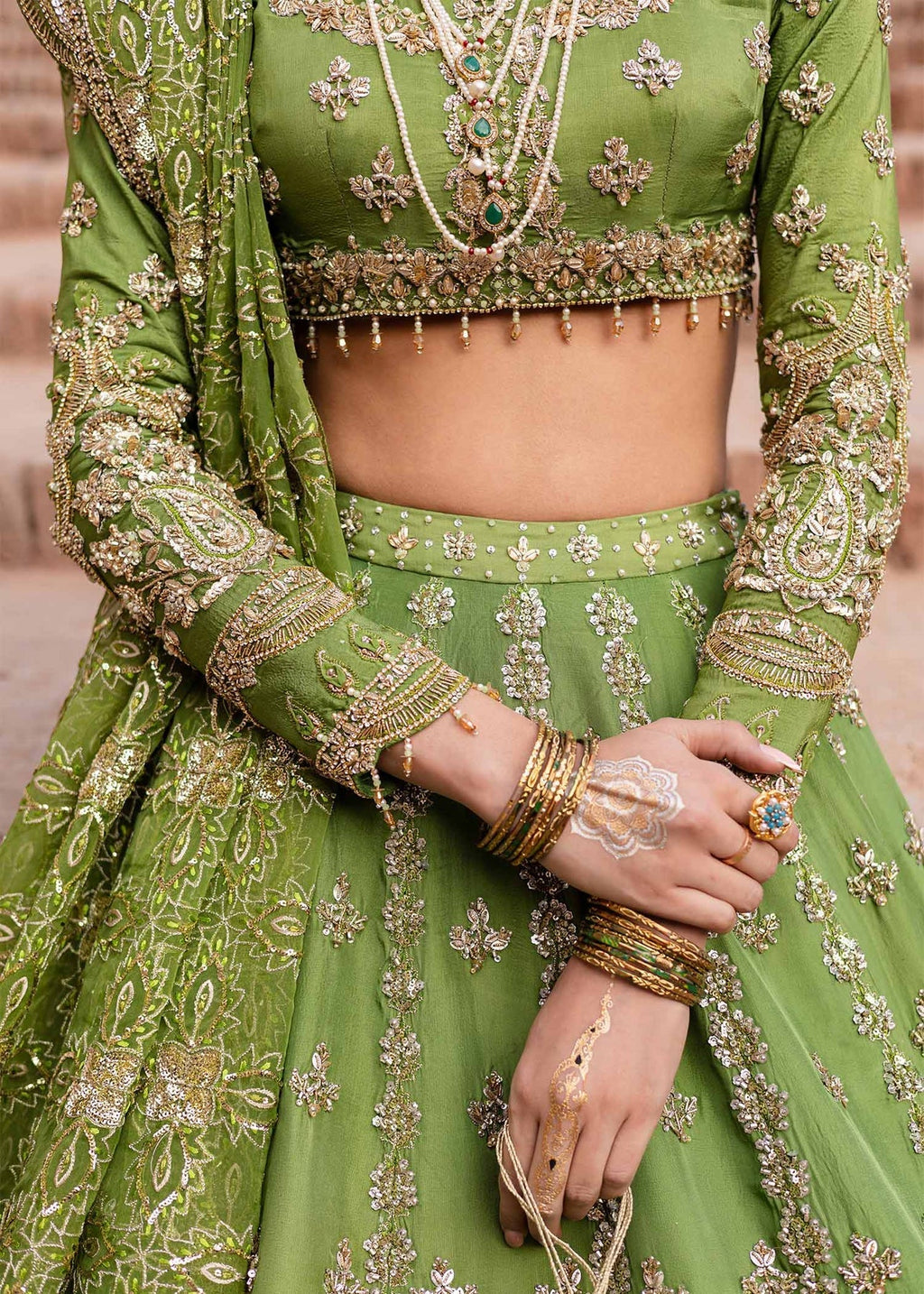 Akbar Aslam | Dastaan Luxury Formals | Nashmira