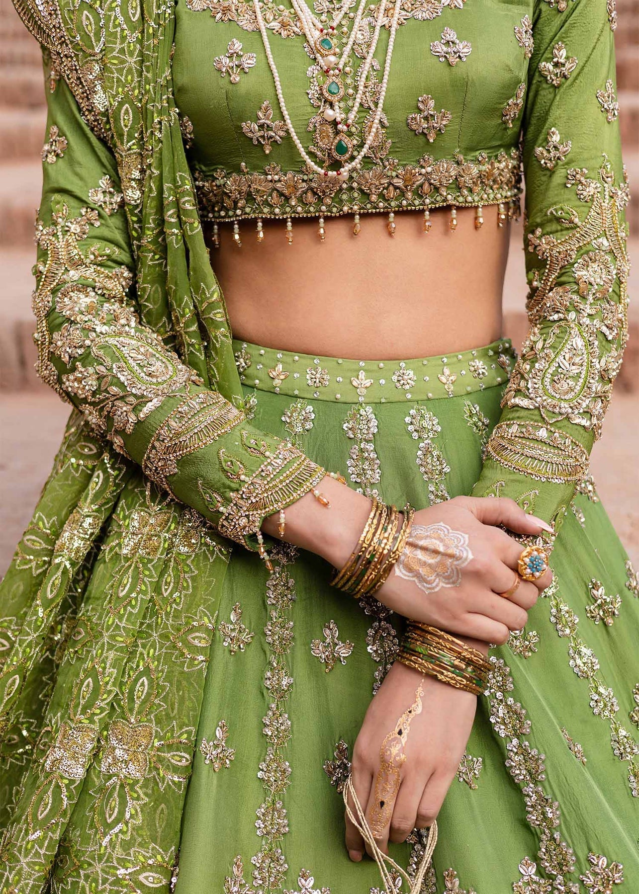 Akbar Aslam | Dastaan Luxury Formals | Nashmira