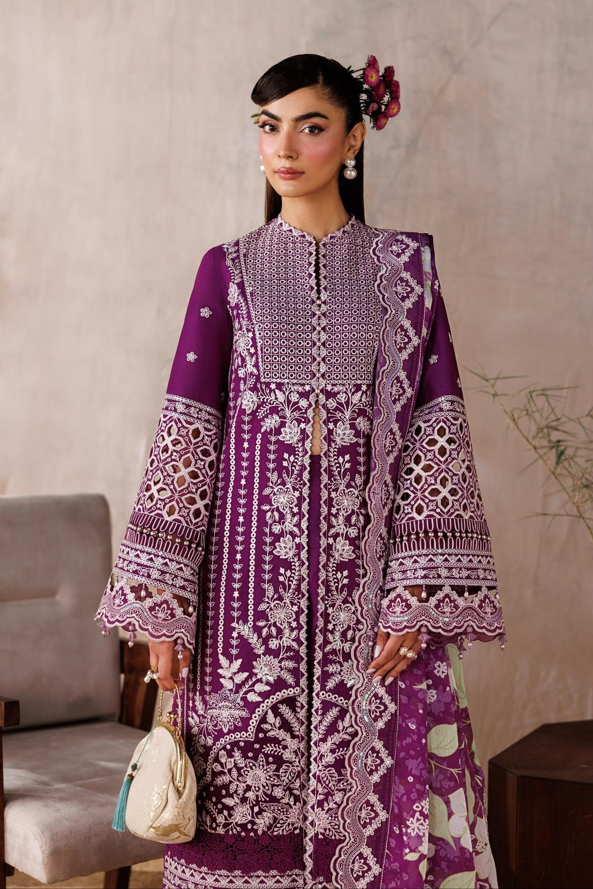 Akbar Aslam | Elea Lawn 26 | Tenebris