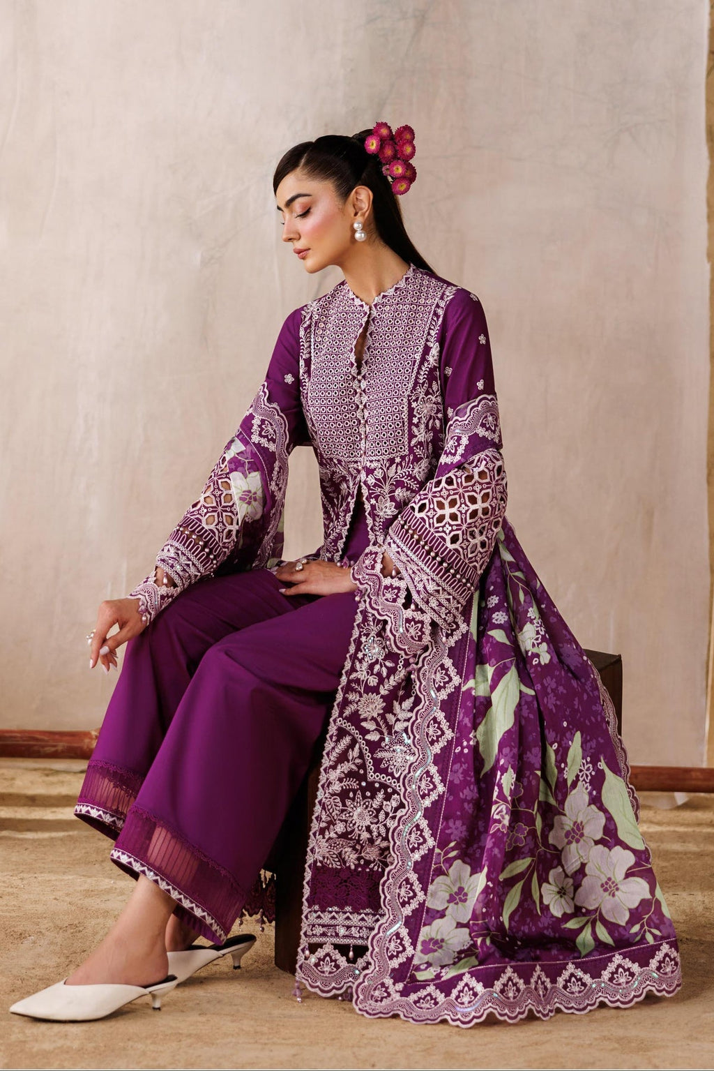 Akbar Aslam | Elea Lawn 26 | Tenebris
