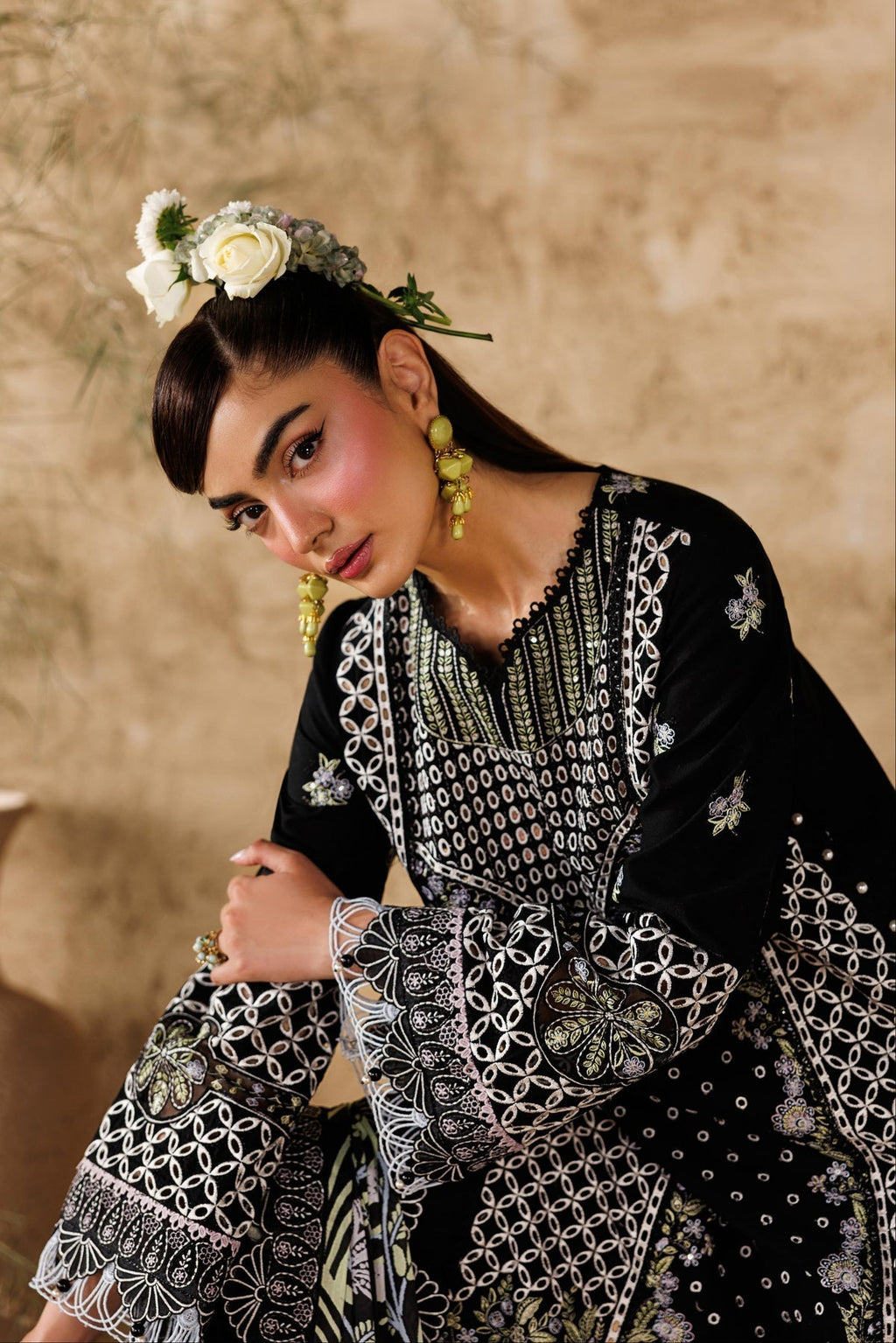 Akbar Aslam | Elea Lawn 26 | Alesse