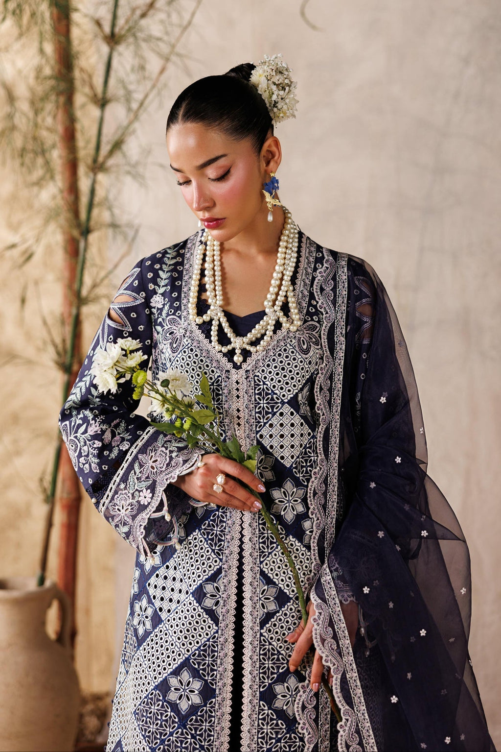 Akbar Aslam | Elea Lawn 26 | Veloure