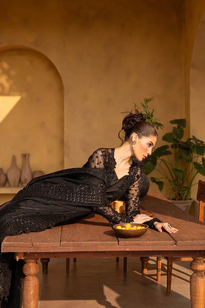 Emaan Adeel | Regalia Luxury Formals | VELVRA