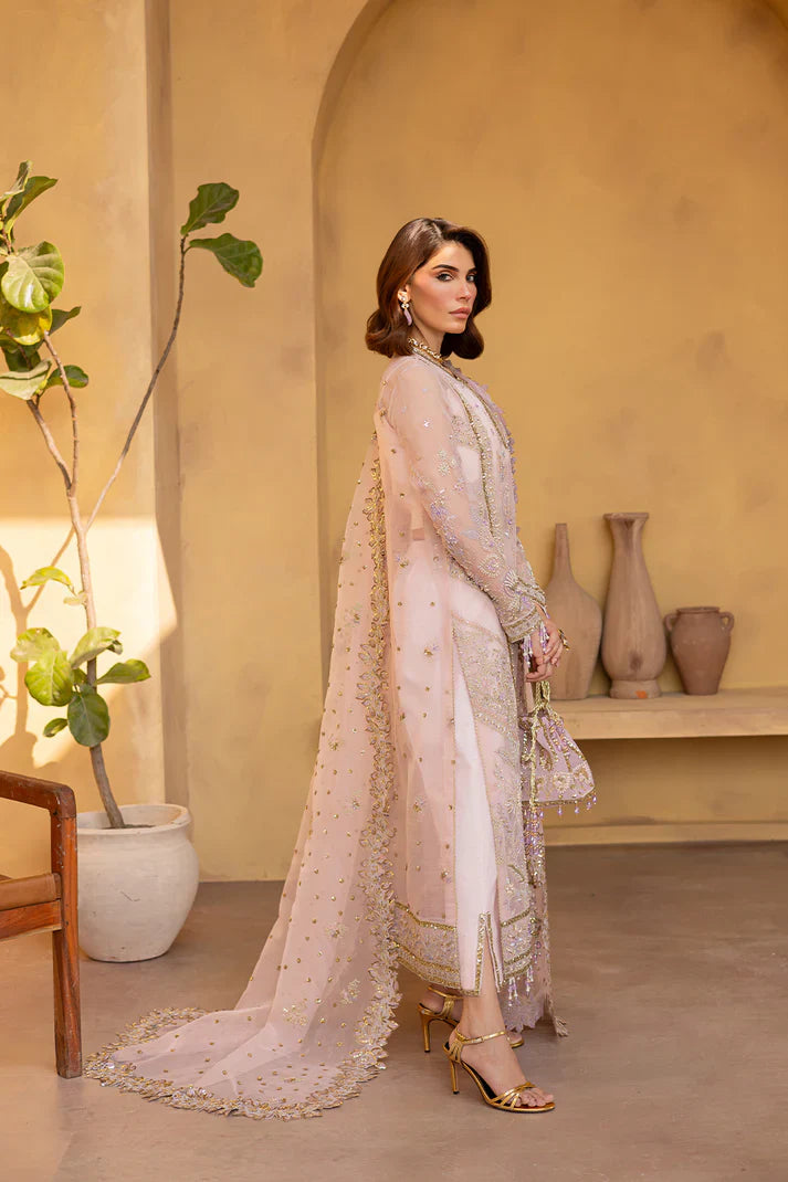 Emaan Adeel | Regalia Luxury Formals | VELOURA