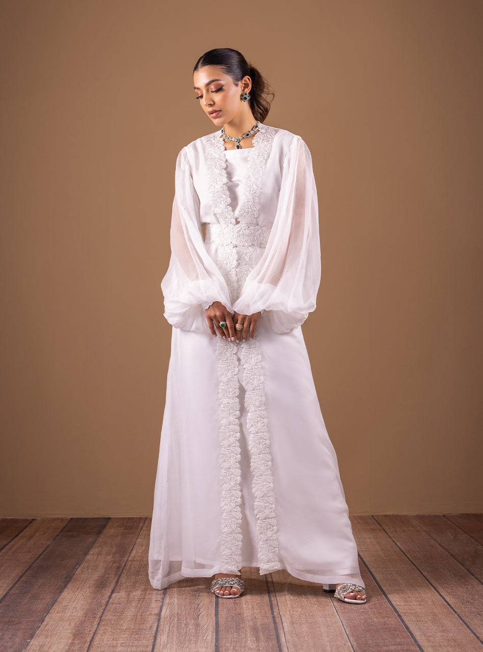 Zainab Chottani | Semi Formals | VANILA FLOW
