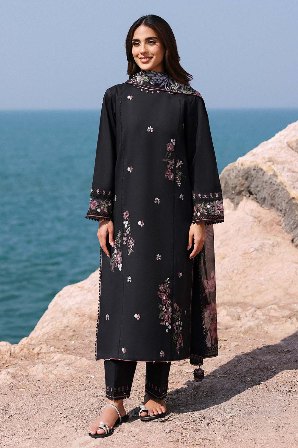 Seran | Afsanah Lawn 25 | ZOYA - Riwayat-e-Khas