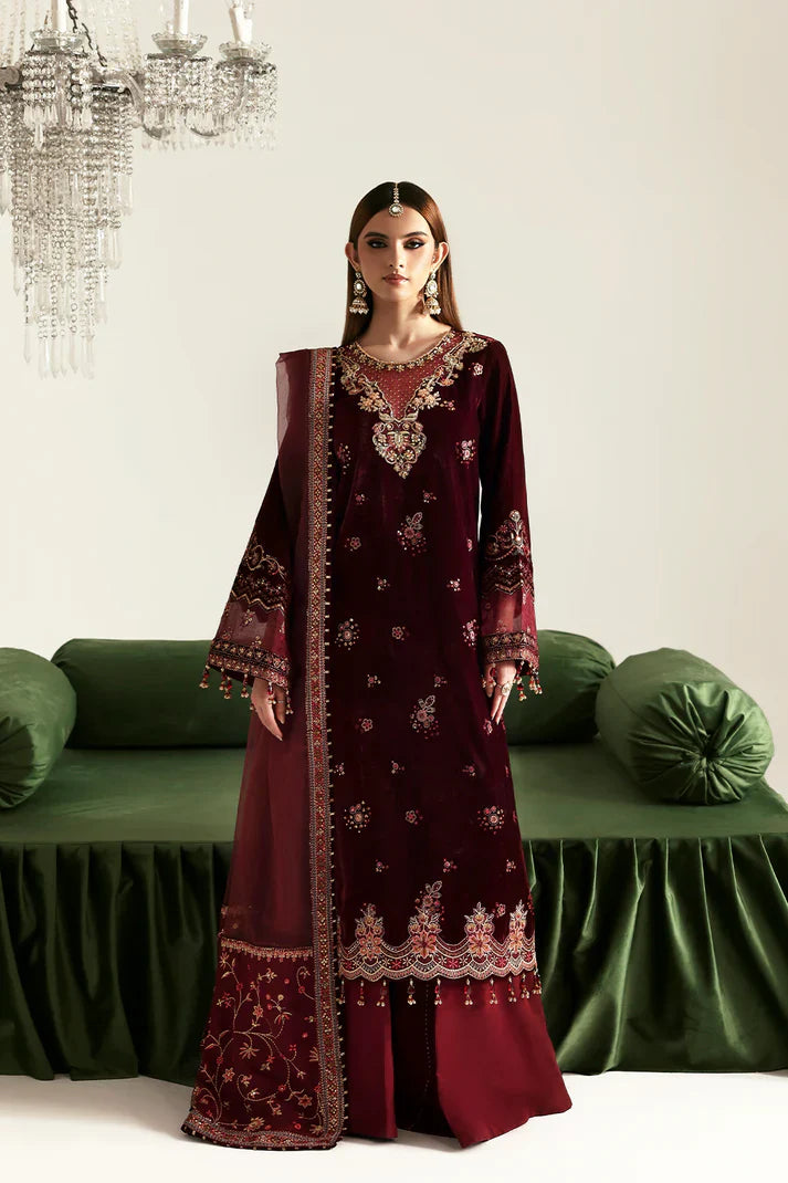 Emaan Adeel | Zarposh Velvet Collection | NADIRA