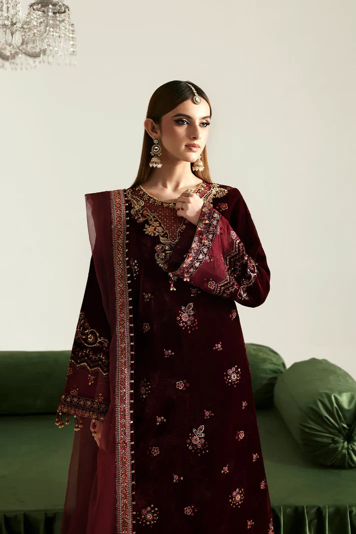 Emaan Adeel | Zarposh Velvet Collection | NADIRA