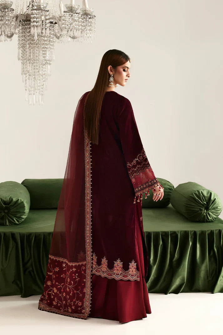 Emaan Adeel | Zarposh Velvet Collection | NADIRA