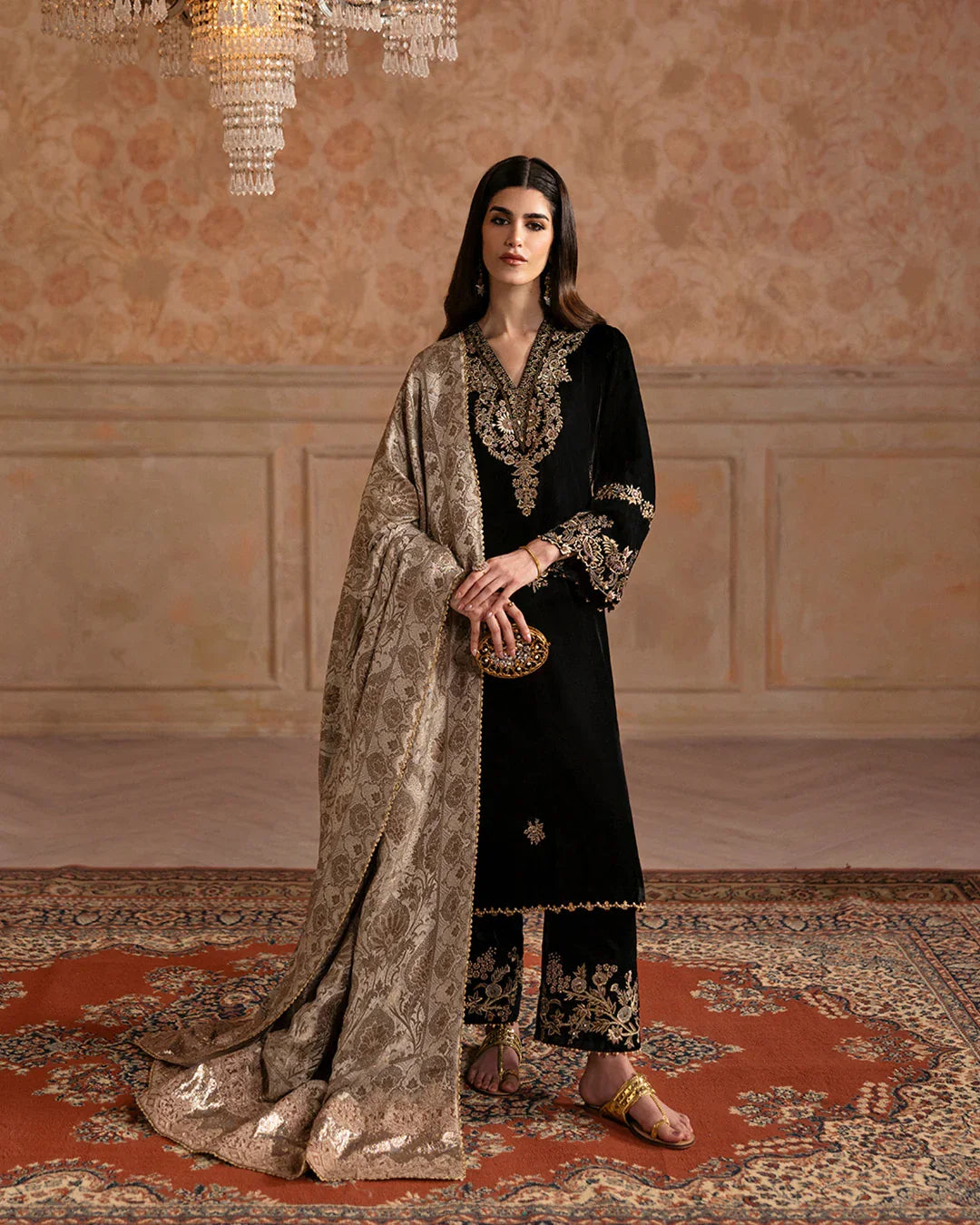 Faiza saqlain | Ismene formals | Vita