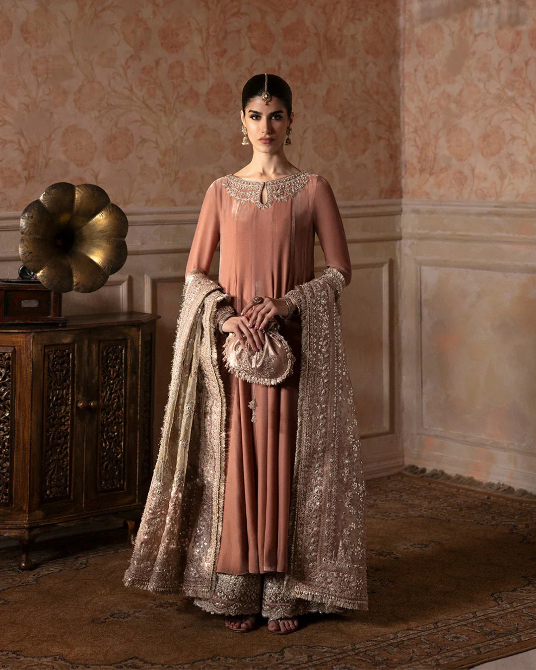 Faiza saqlain | Ismene formals | Averna