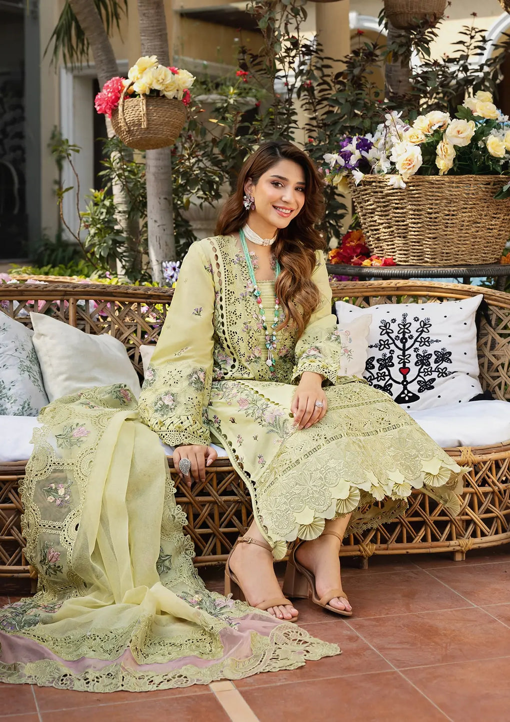 Elaf Premium | Luxury Lawn 25 | ELM-3A BAHAAR