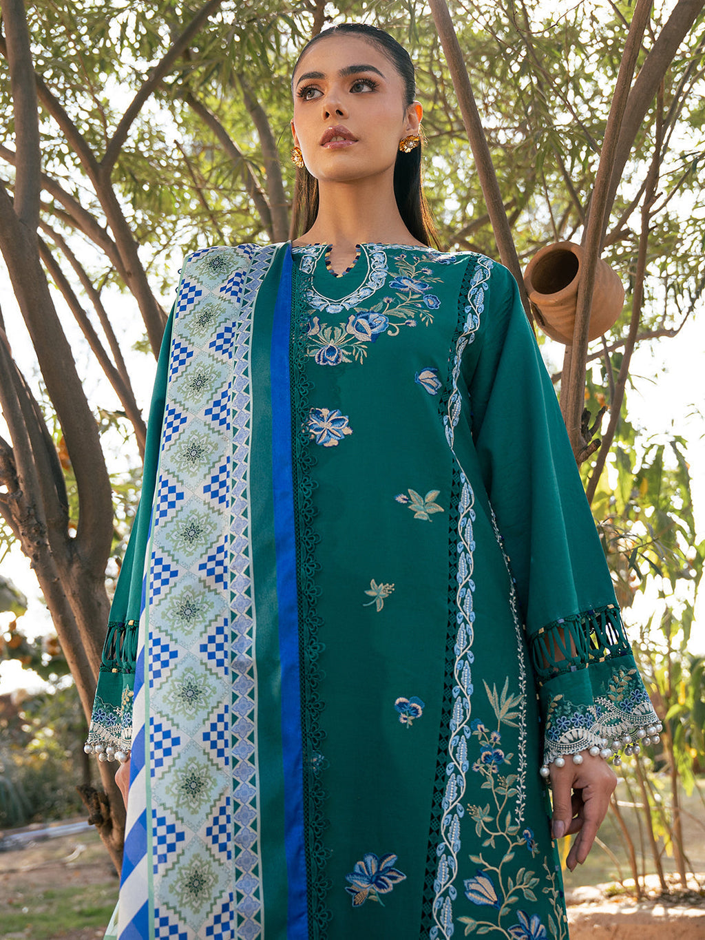 Bin Ilyas | Hazel Printed Lawn 25 | 2077 - A