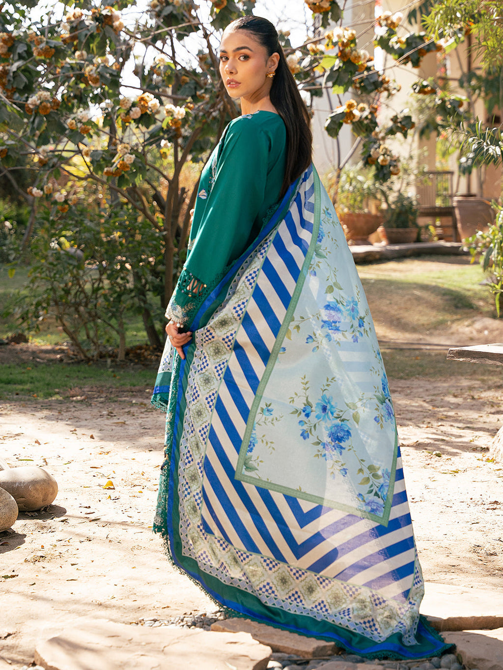 Bin Ilyas | Hazel Printed Lawn 25 | 2077 - A