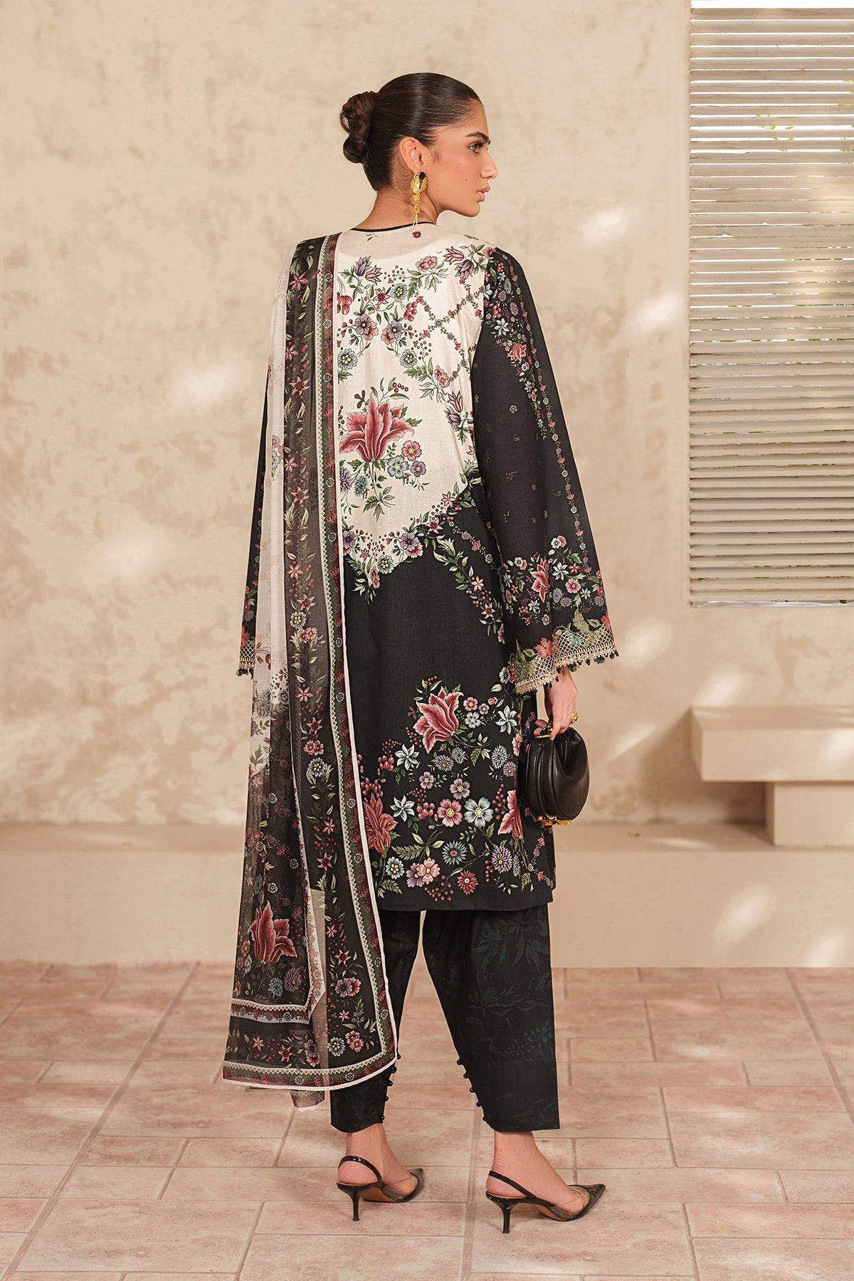 Baroque | Embroidered Lawn | SF-4415