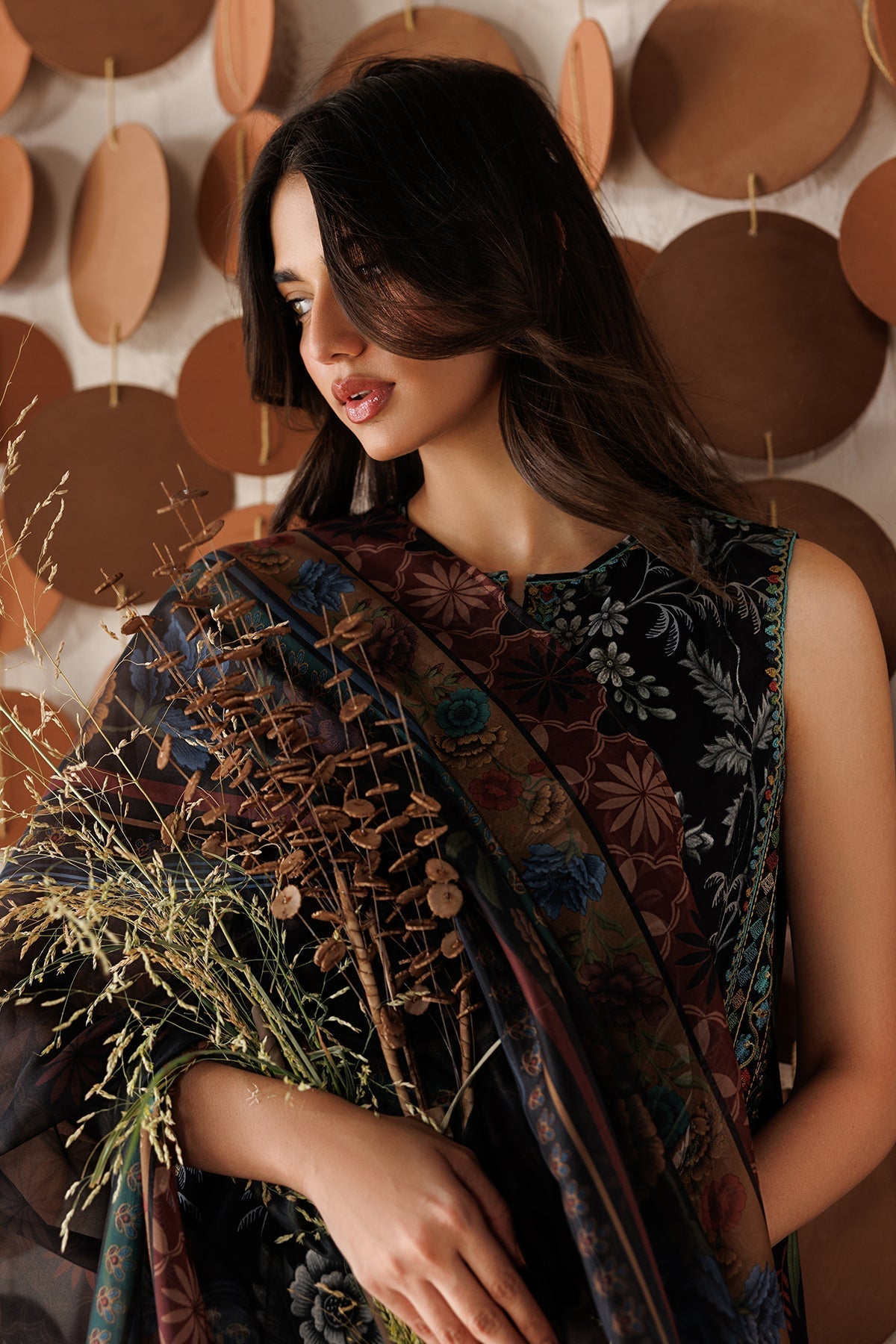 Baroque | Embroidered Lawn | SF-4516