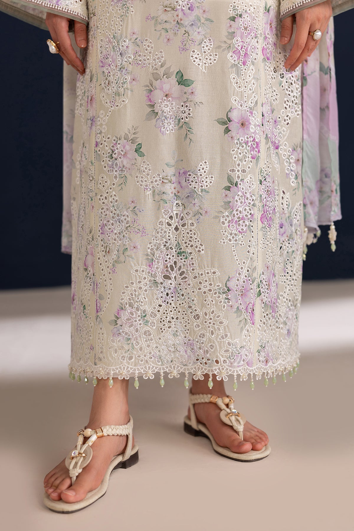 Baroque | Embroidered Lawn | SF-4470