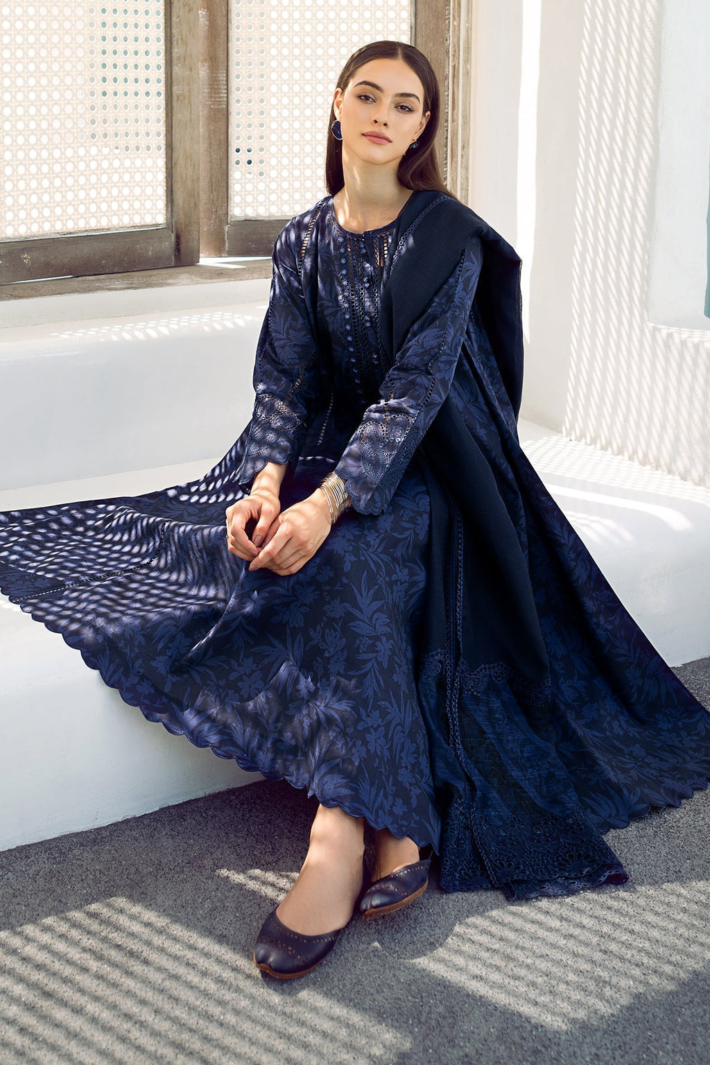 Baroque | Embroidered Lawn | SF-544