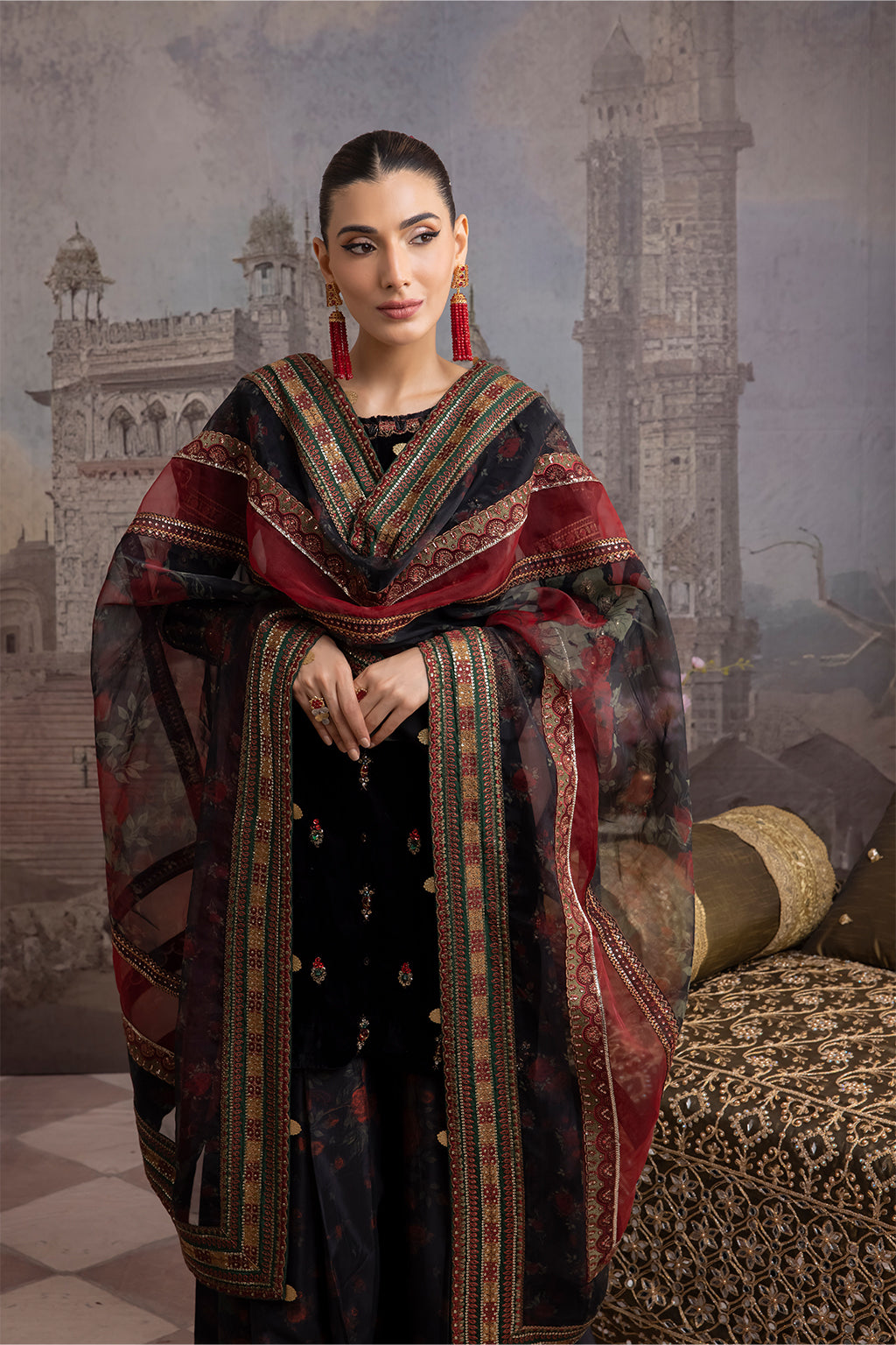 IZNIK | IV-20 AYYAR - Riwayat-e-khas