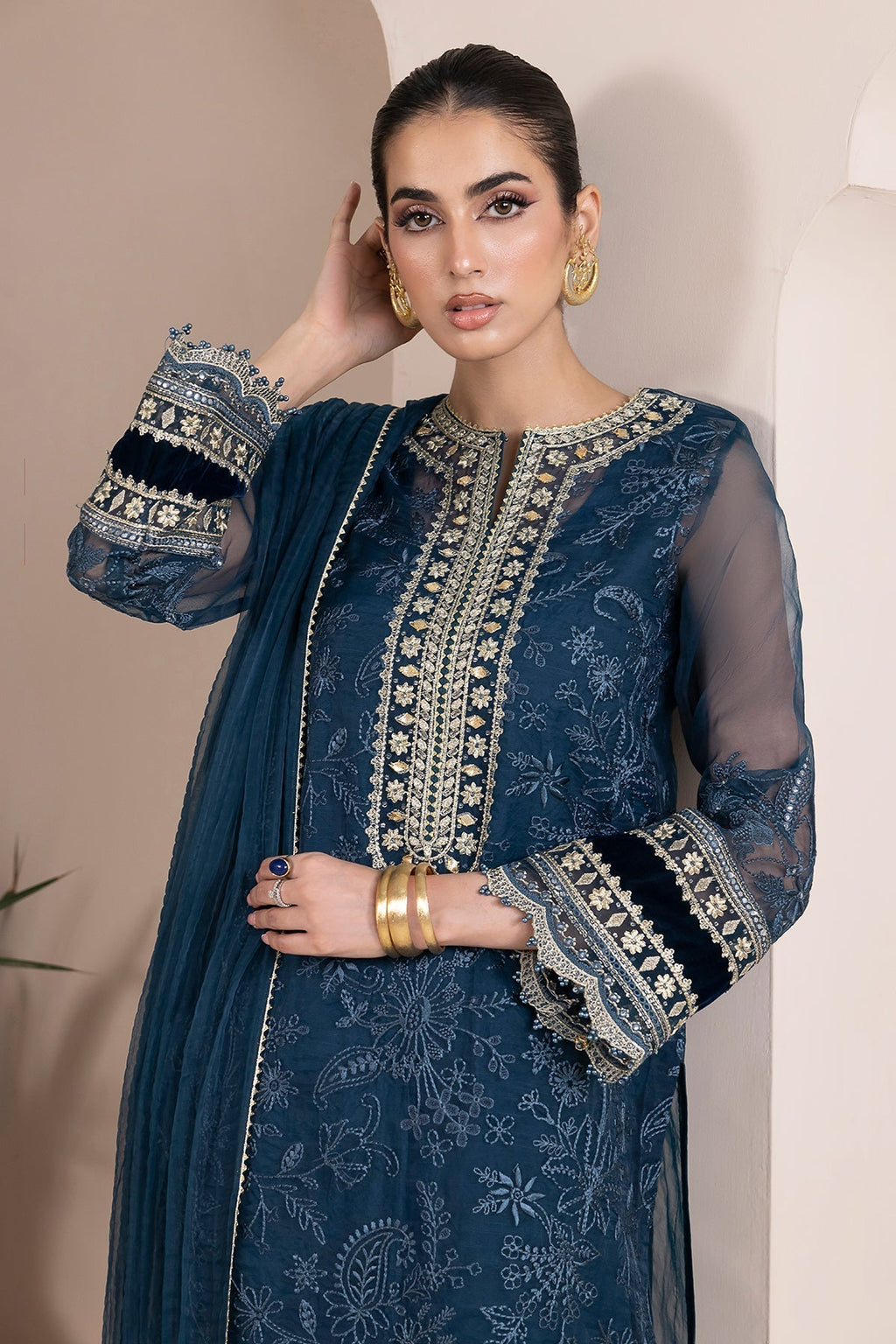 BAROQUE-EMBROIDERED ORGANZA UF-413 - Riwayat-e-khas