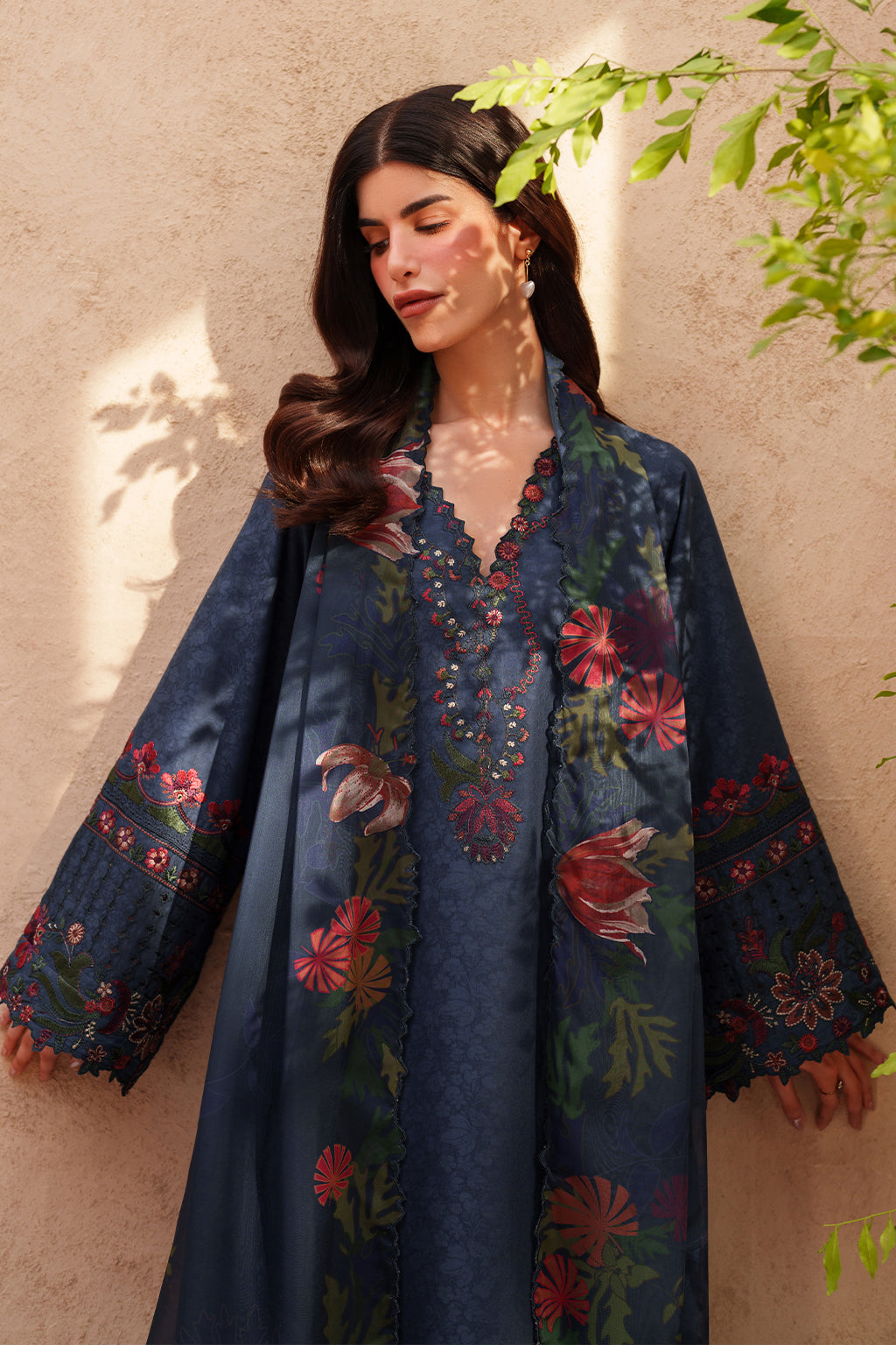 Iznik | Eid Lawn | EL-01 Embroidered Lawn