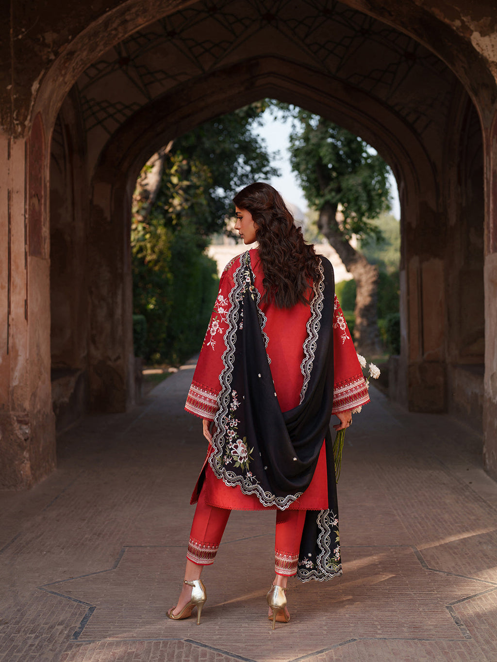 Binilyas | Suroor Eid Pret 26 | 241-B