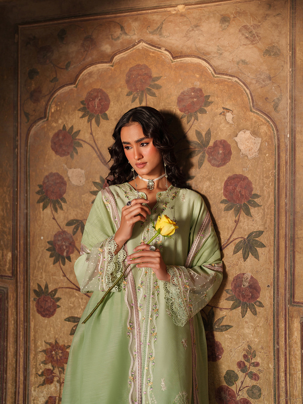 Binilyas | Suroor Eid Pret 26 | 243-A