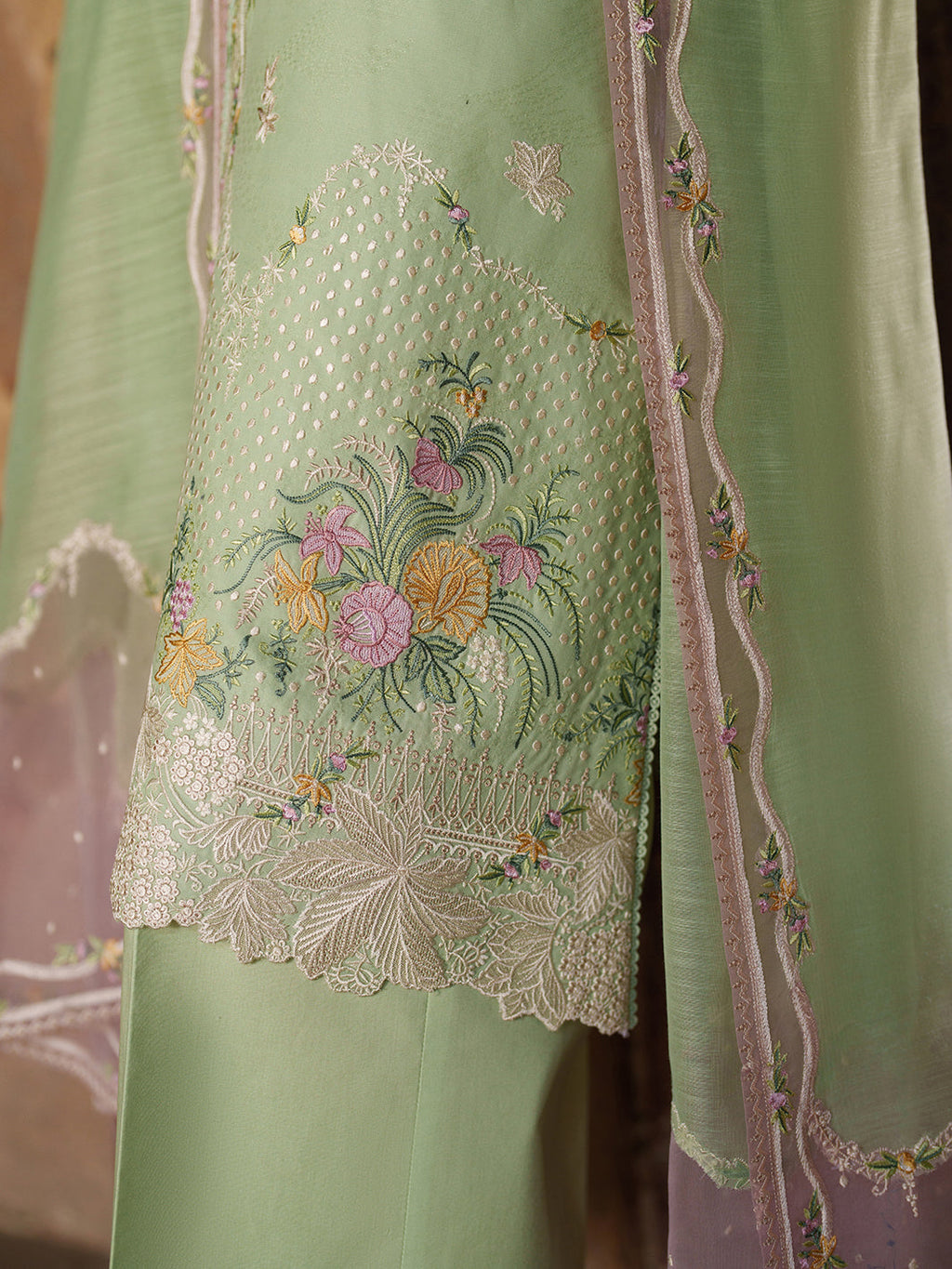 Binilyas | Suroor Eid Pret 26 | 243-A