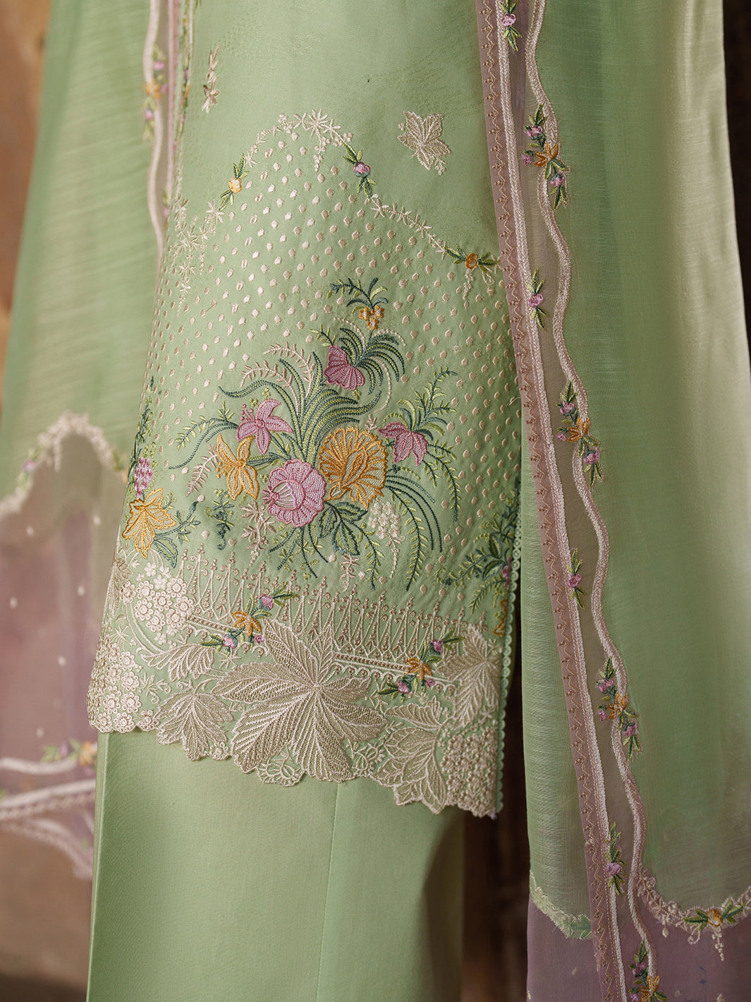 Binilyas | Suroor Eid Pret 26 | 243-A