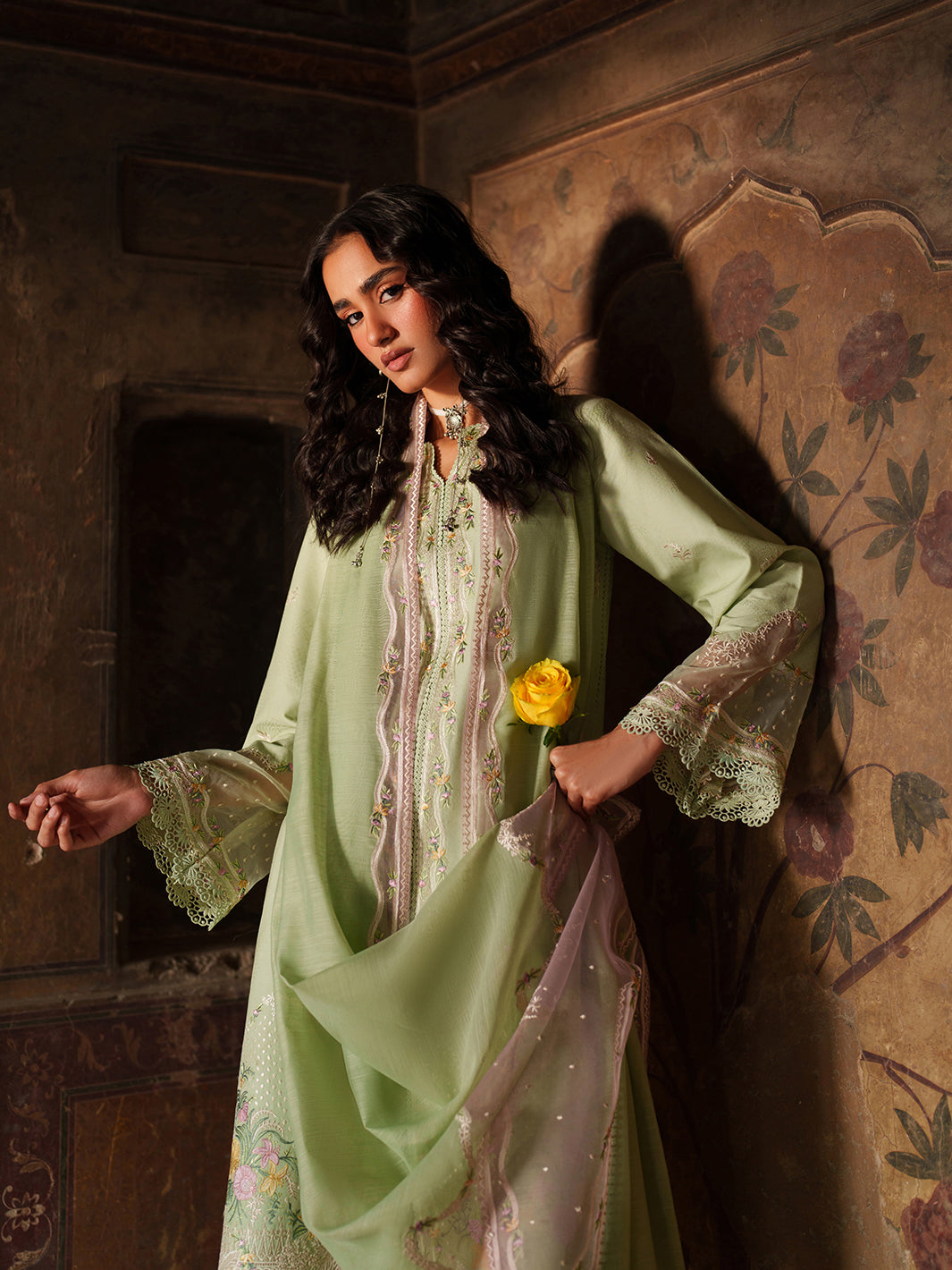 Binilyas | Suroor Eid Pret 26 | 243-A