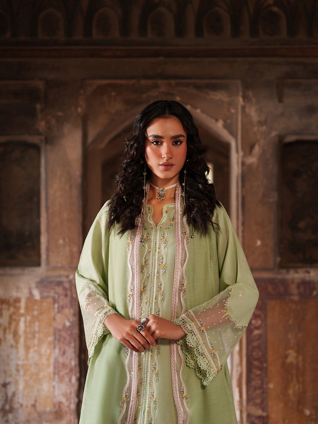 Binilyas | Suroor Eid Pret 26 | 243-A