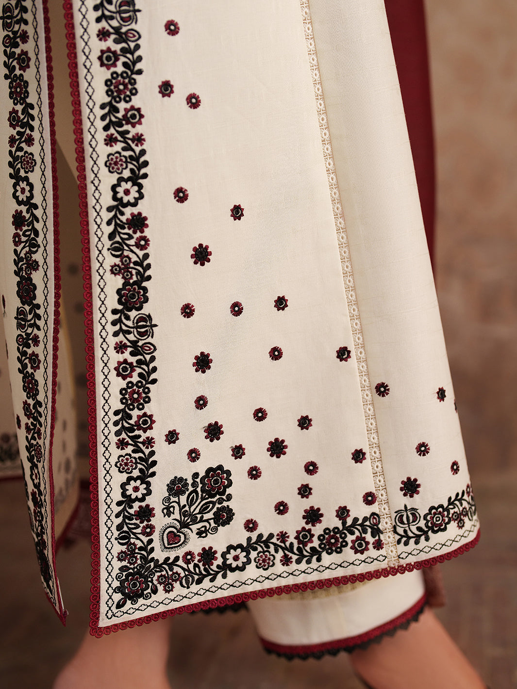 Binilyas | Suroor Eid Pret 26 |245-A