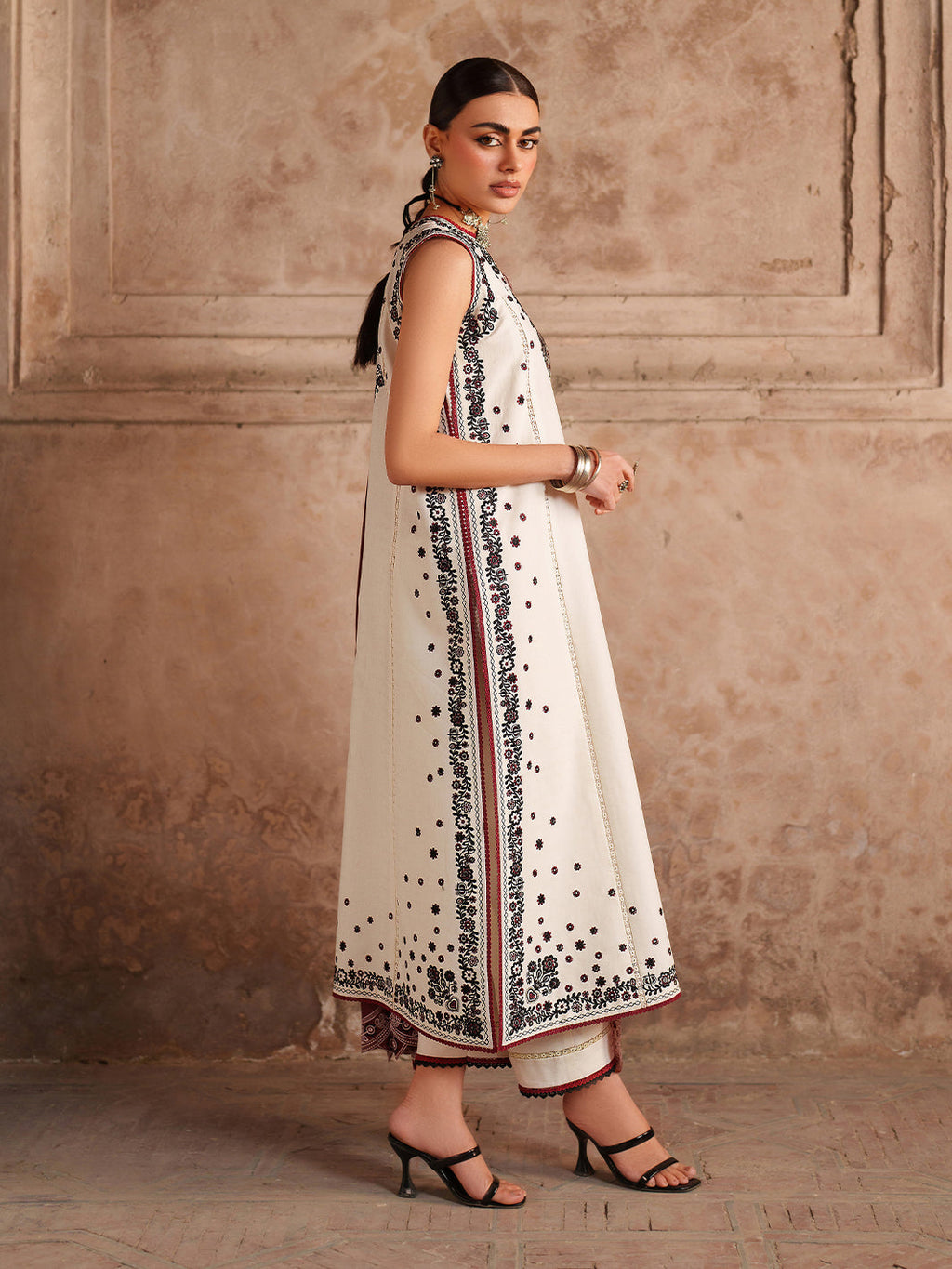 Binilyas | Suroor Eid Pret 26 |245-A