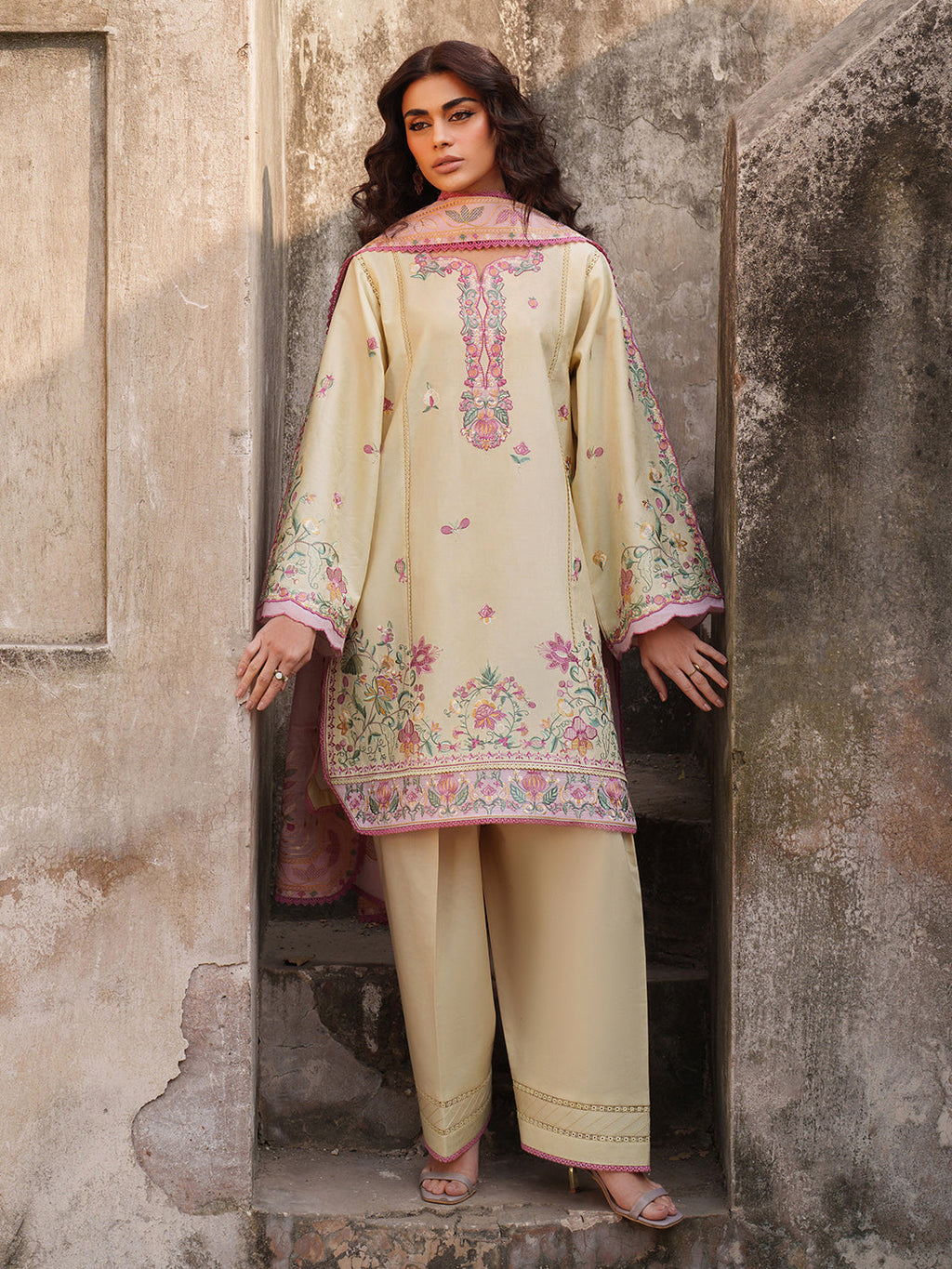 Binilyas | Suroor Eid Pret 26 | 247-B
