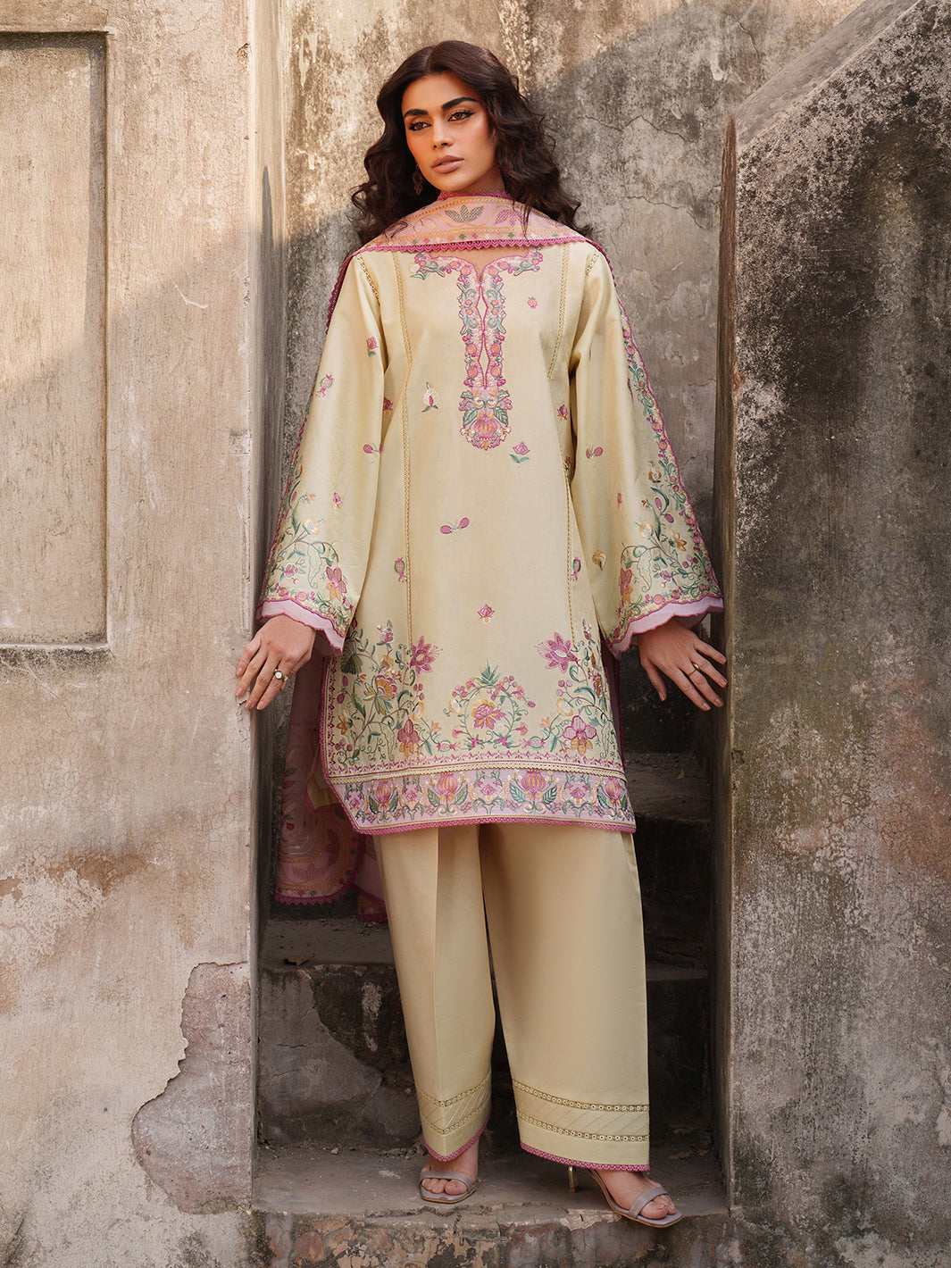 Binilyas | Suroor Eid Pret 26 | 247-B