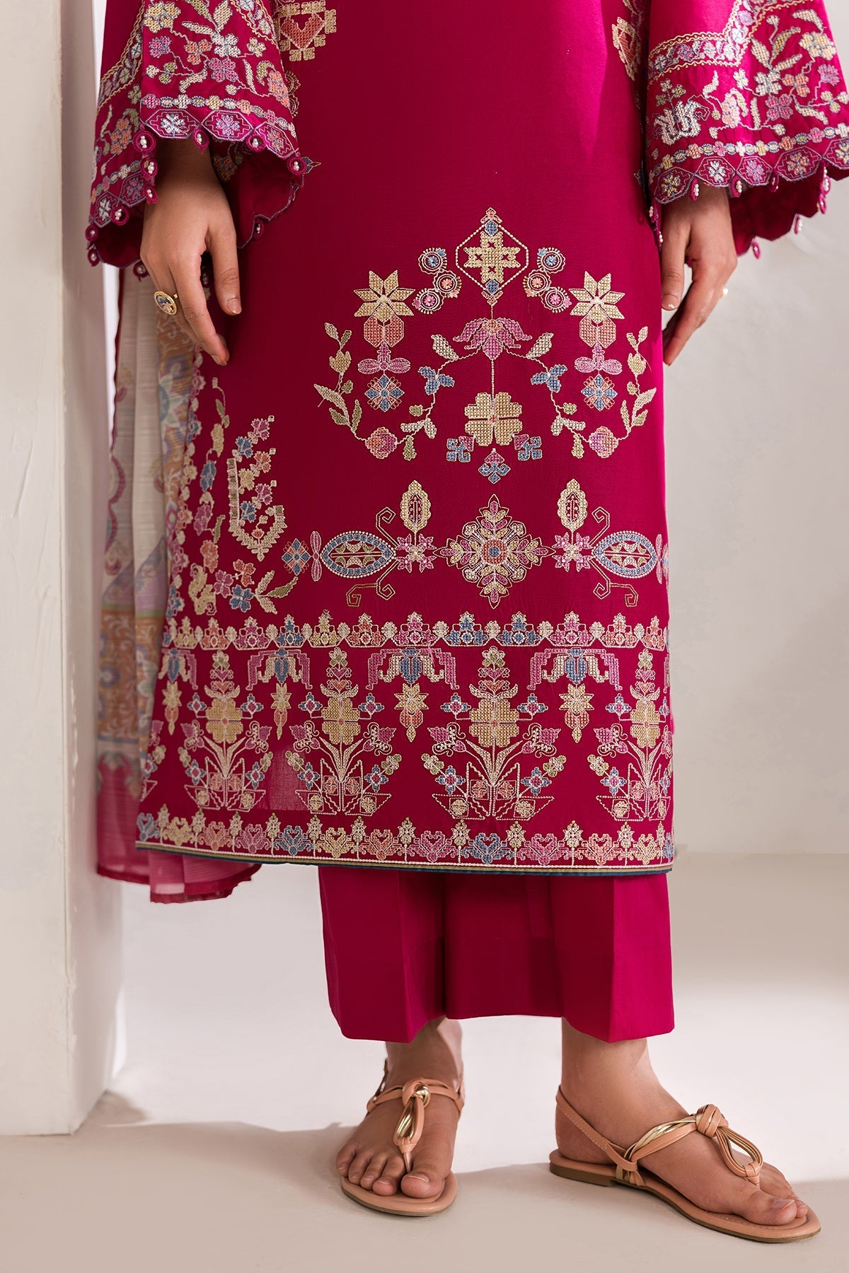 Baroque | Embroidered Lawn | SF-4449