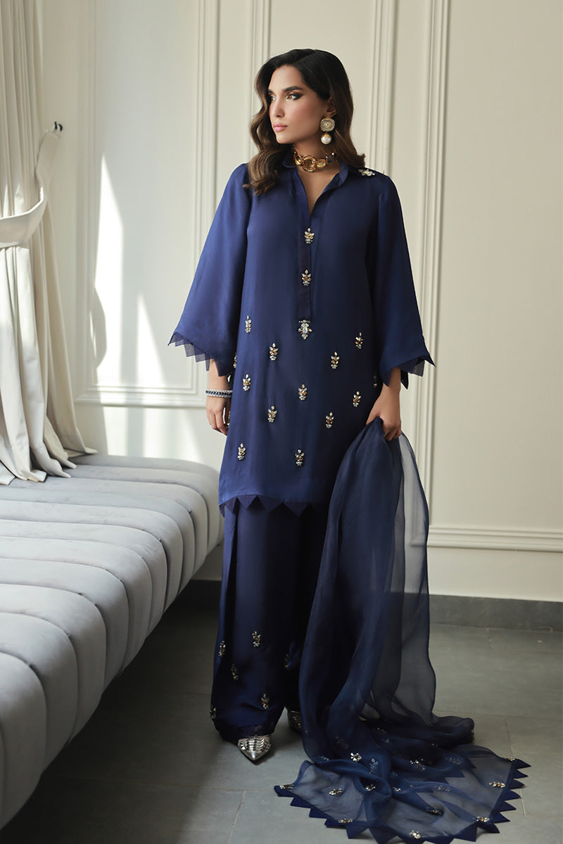 Wardha Saleem | Luxury Pret Traditional Wear | AMAVI - Riwayat-e-Khas