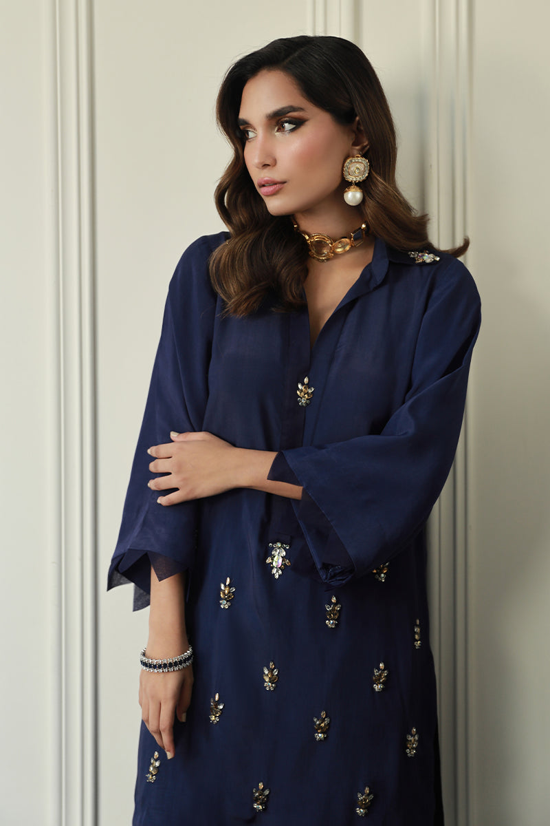 Wardha Saleem | Luxury Pret Traditional Wear | AMAVI - Riwayat-e-Khas