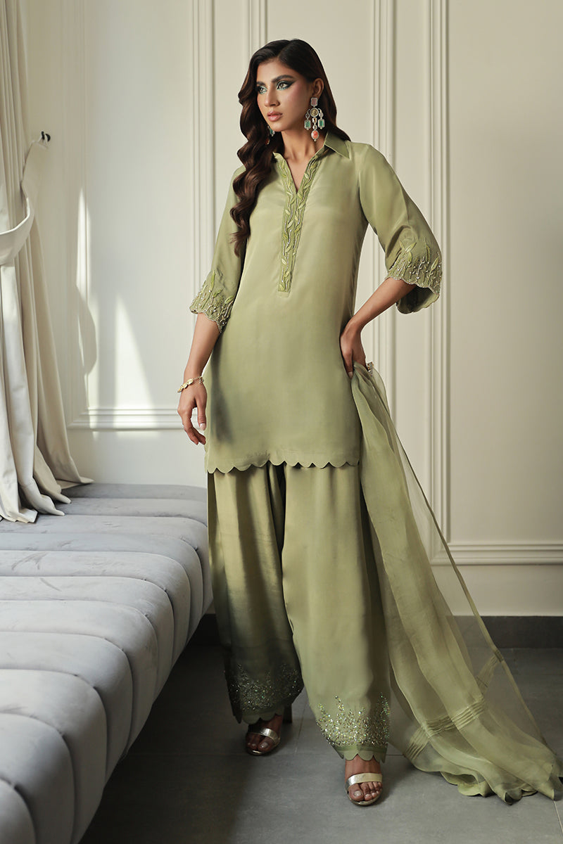 Wardha Saleem | Luxury Pret Traditional Wear | IARA - Riwayat-e-Khas