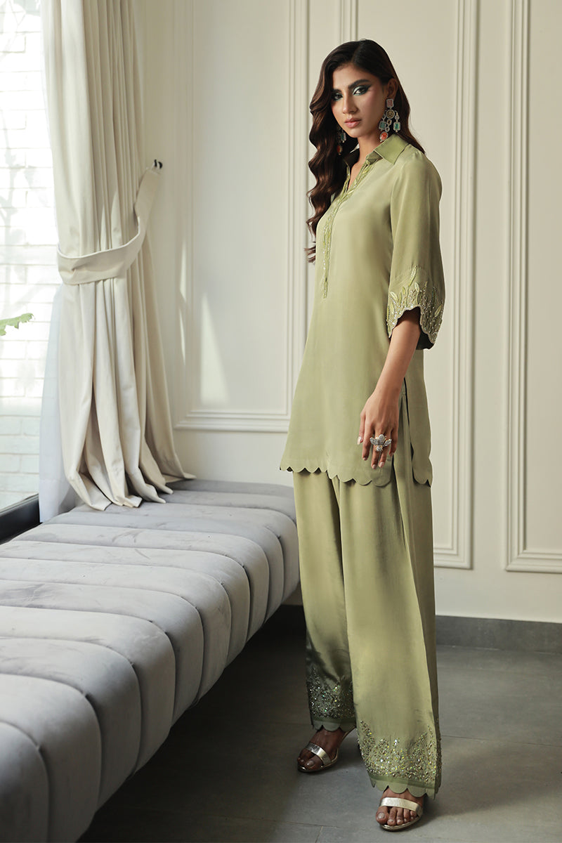 Wardha Saleem | Luxury Pret Traditional Wear | IARA - Riwayat-e-Khas